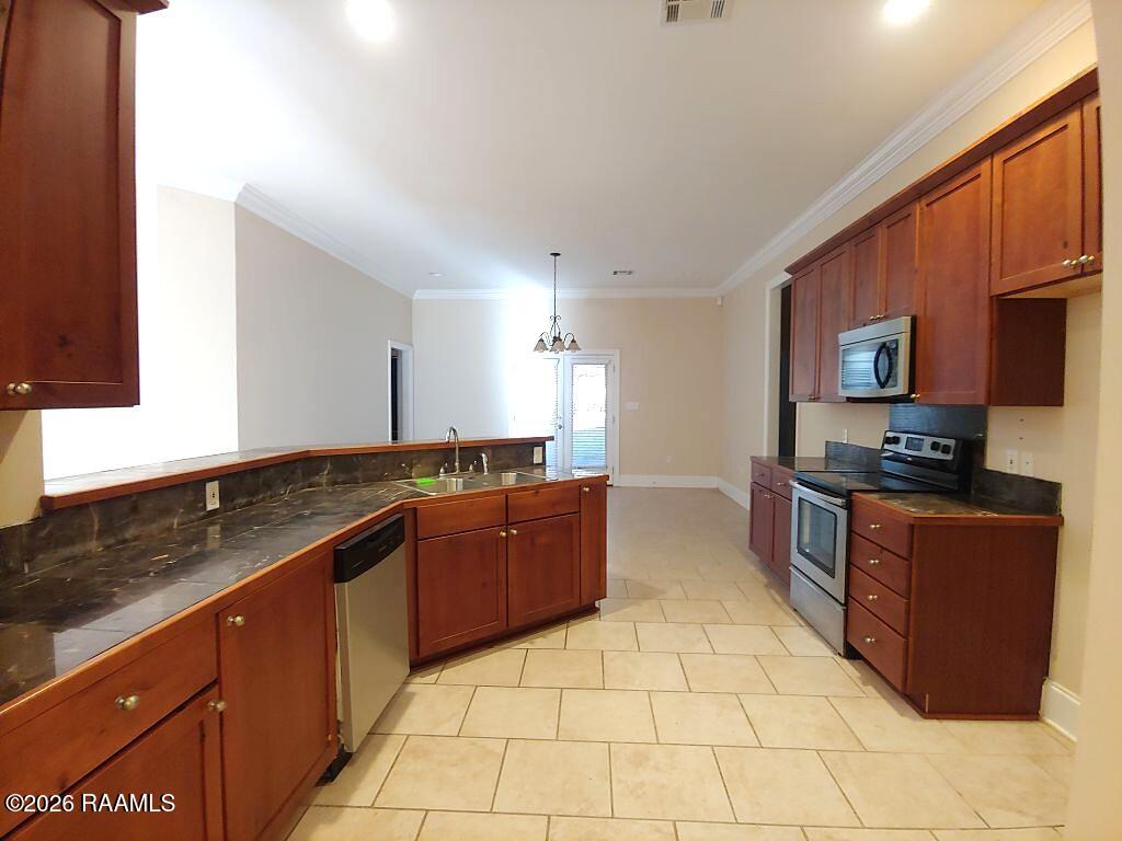 201 Vinemont Drive