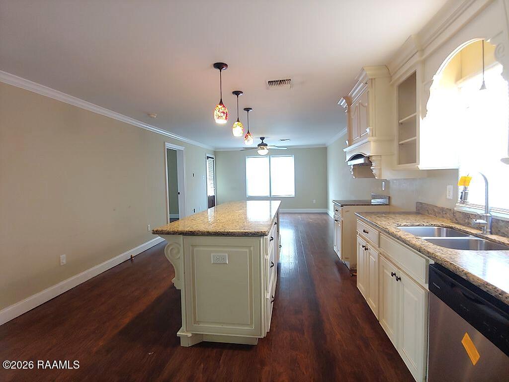 212 E 12th Street