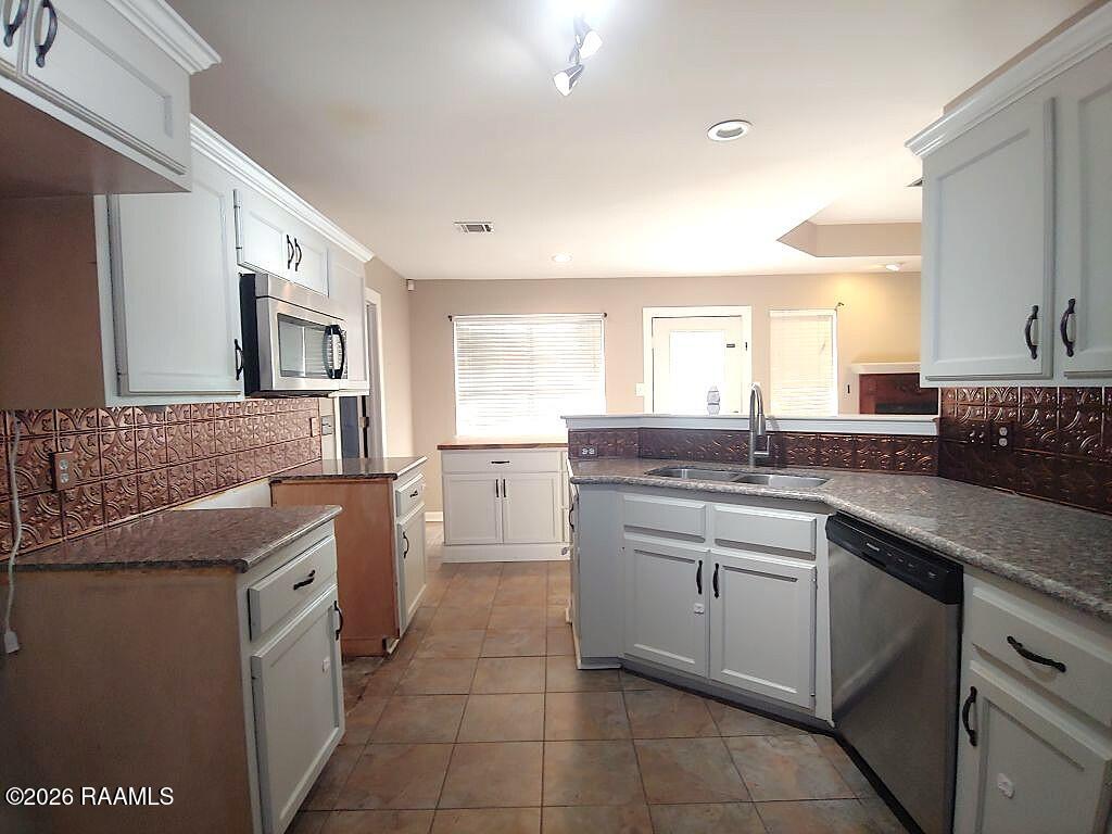 123 Wheatfield Drive