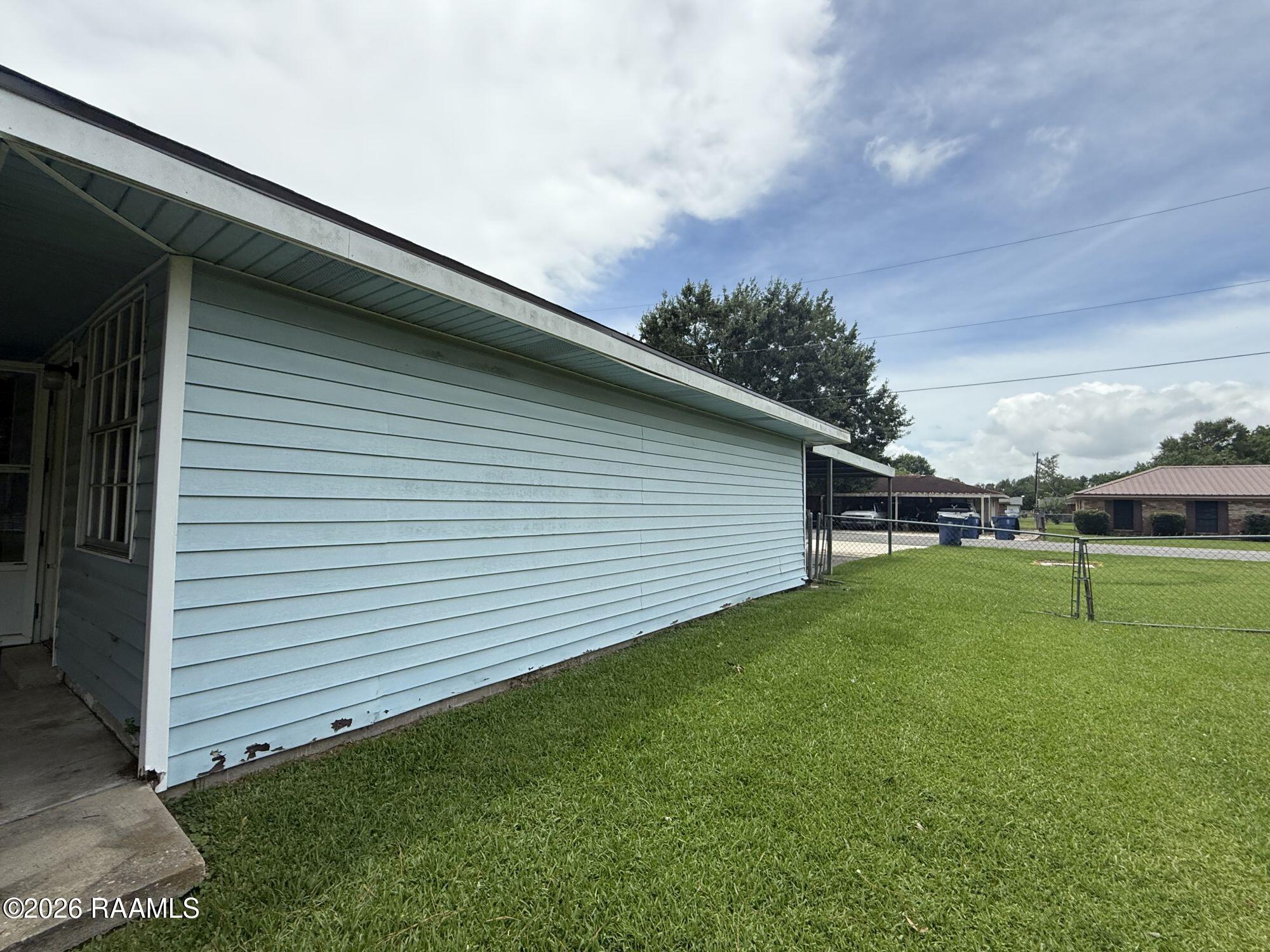219 Blue Bonnet Drive