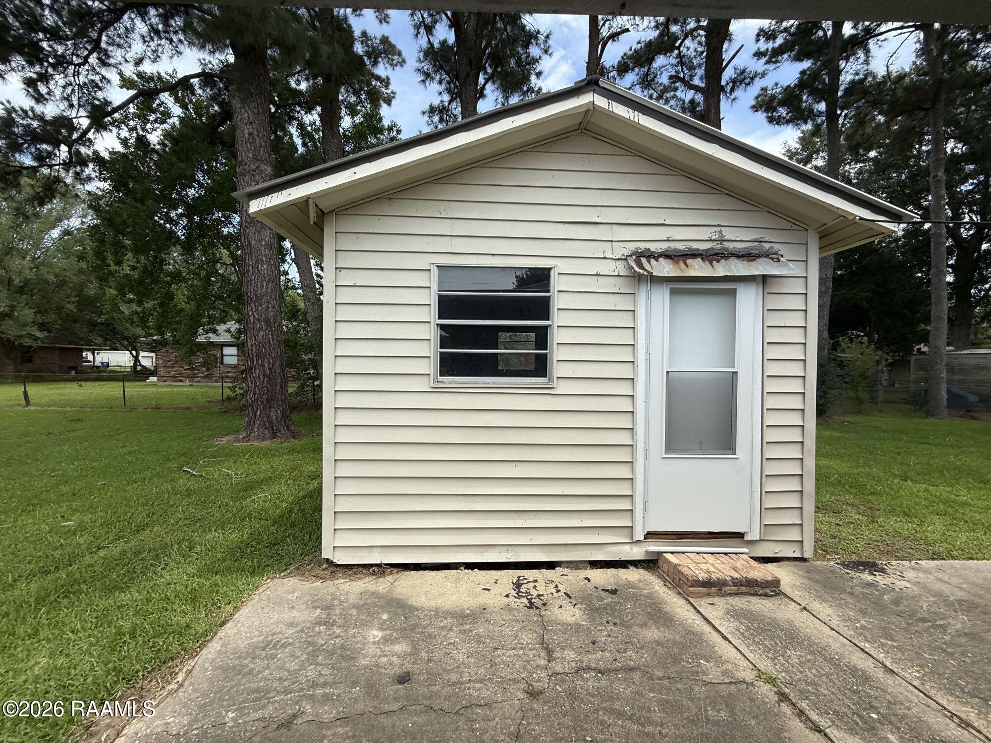219 Blue Bonnet Drive