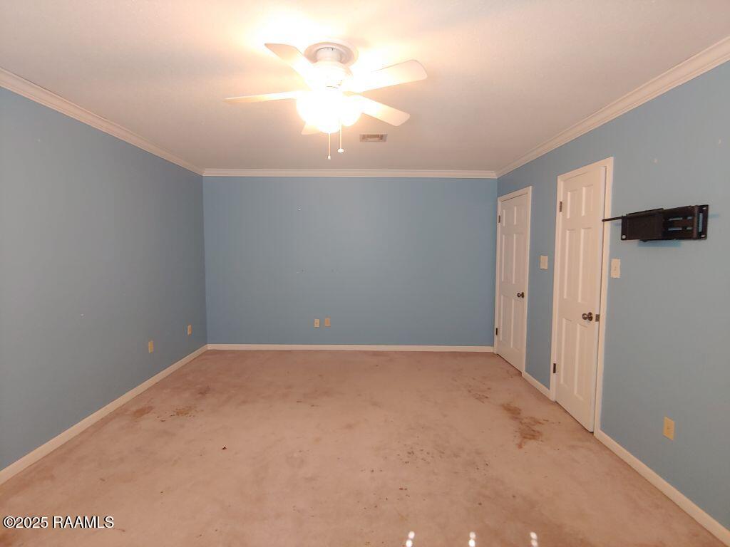 104 Darwin Circle