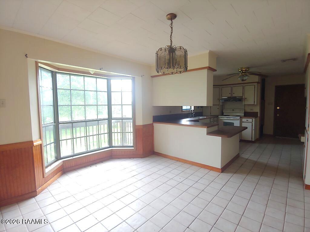 17832 W La Highway 82