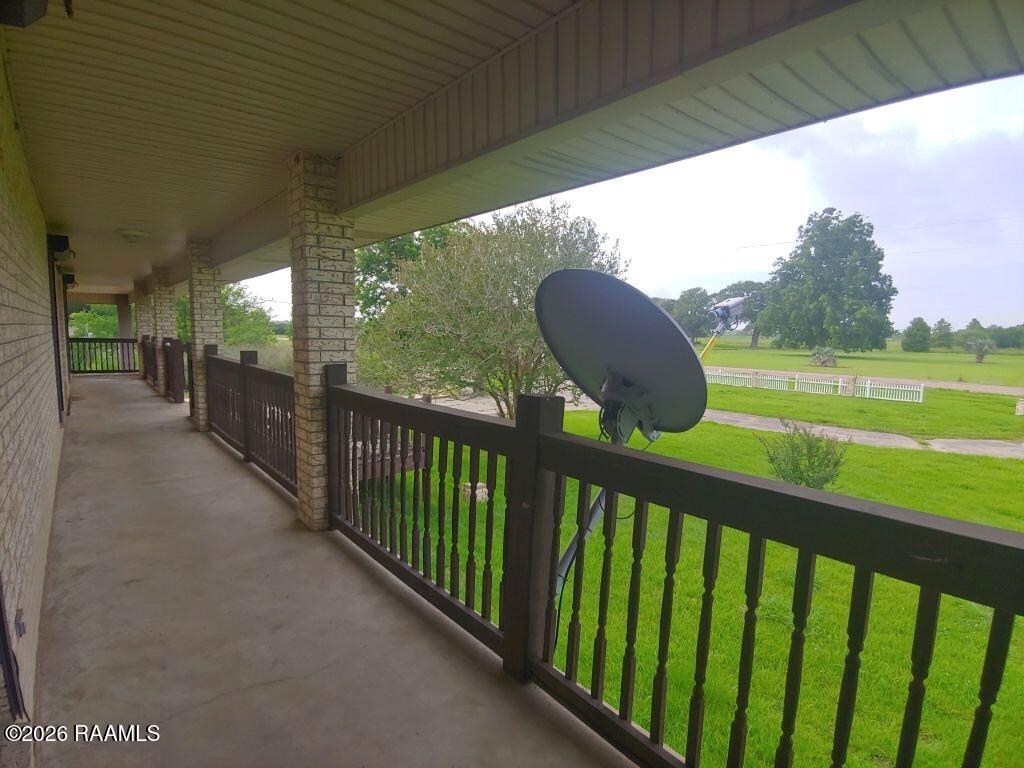 17832 W La Highway 82