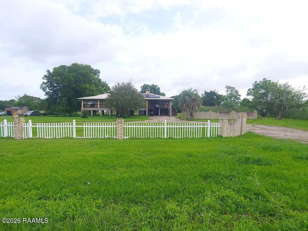 17832 W La Highway 82