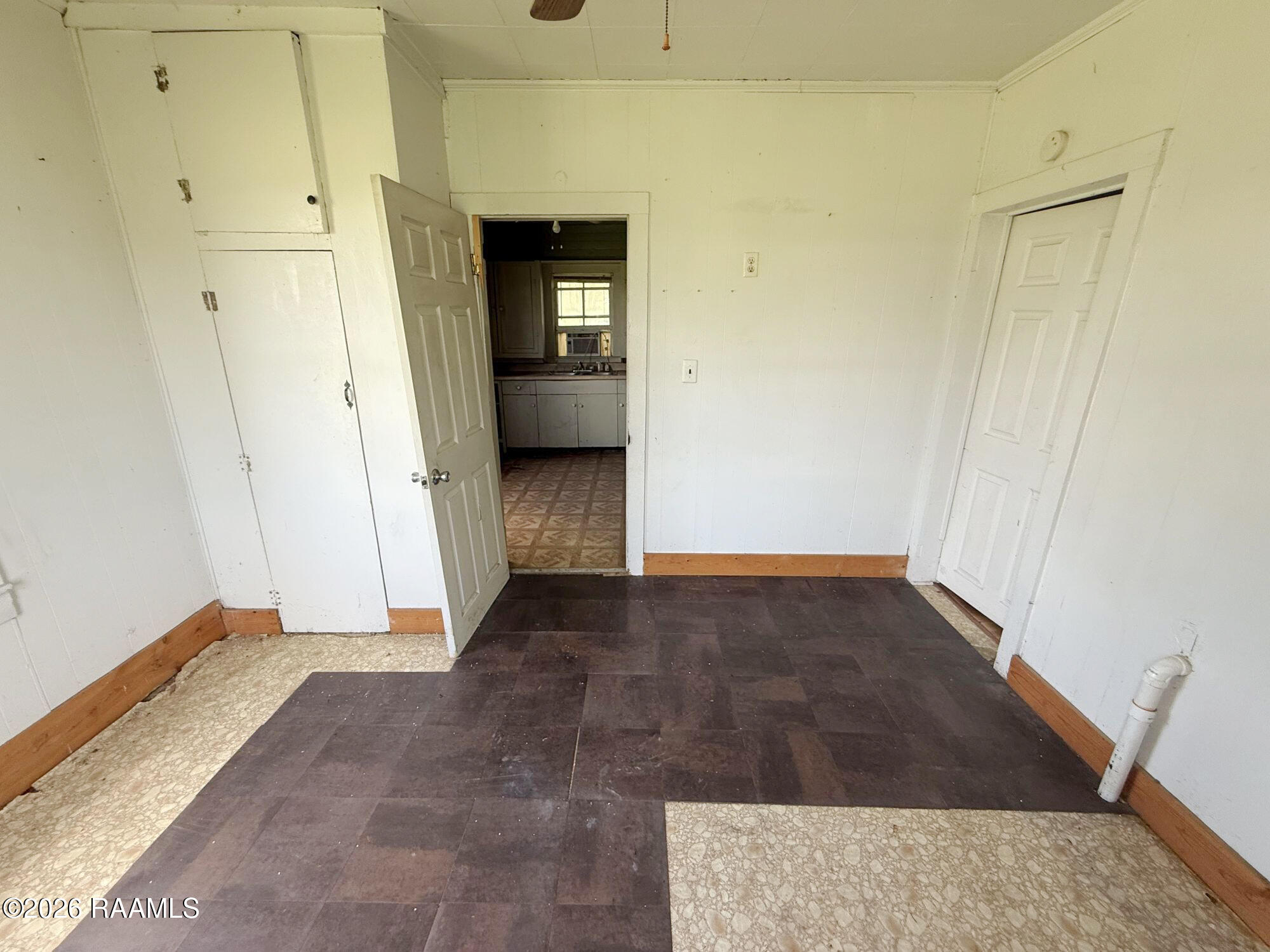 6918 Coteau Road