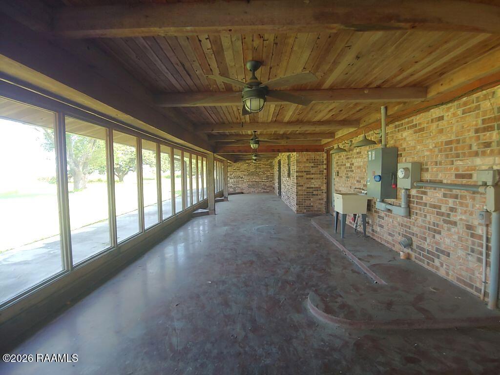 545 Coulee Lanoire Road