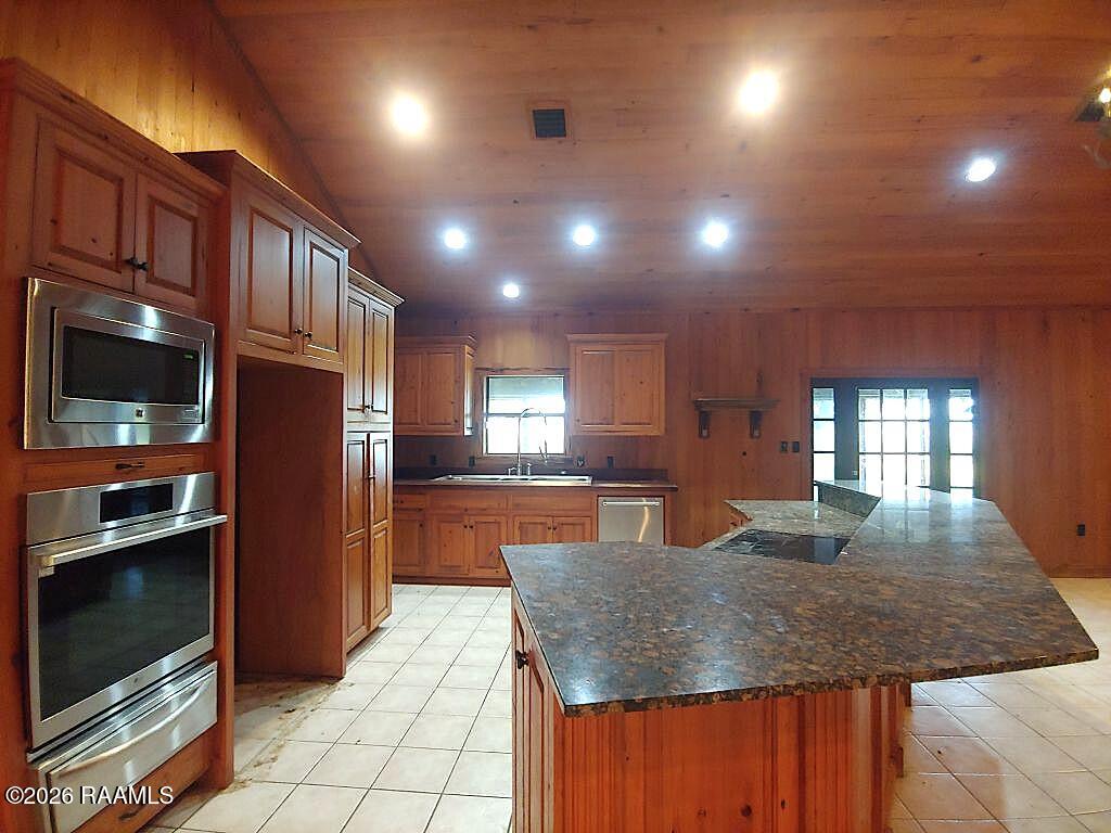 545 Coulee Lanoire Road