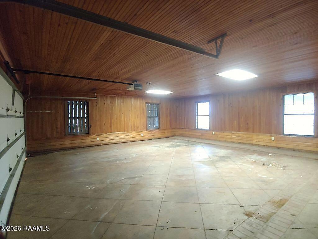 545 Coulee Lanoire Road