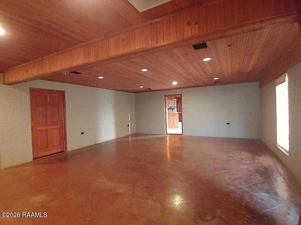 545 Coulee Lanoire Road