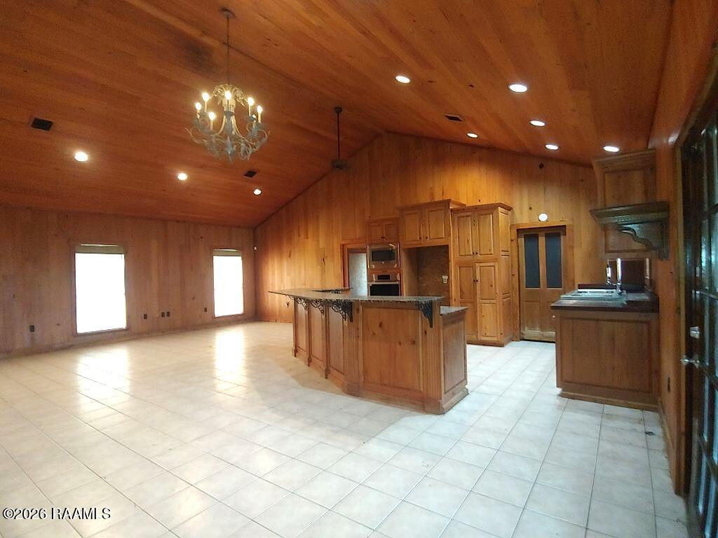 545 Coulee Lanoire Road