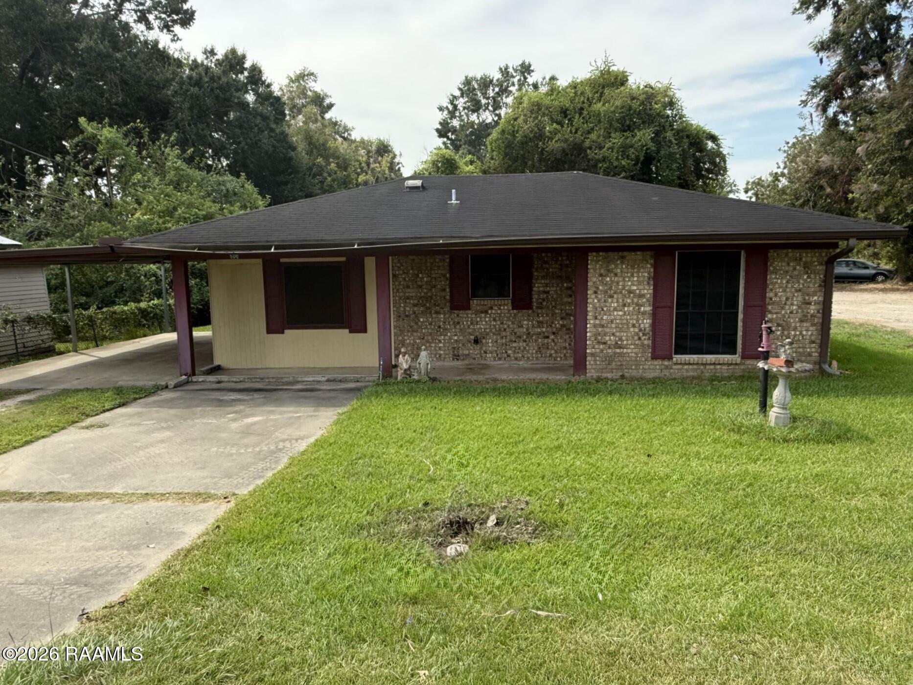 606 Veterans Drive