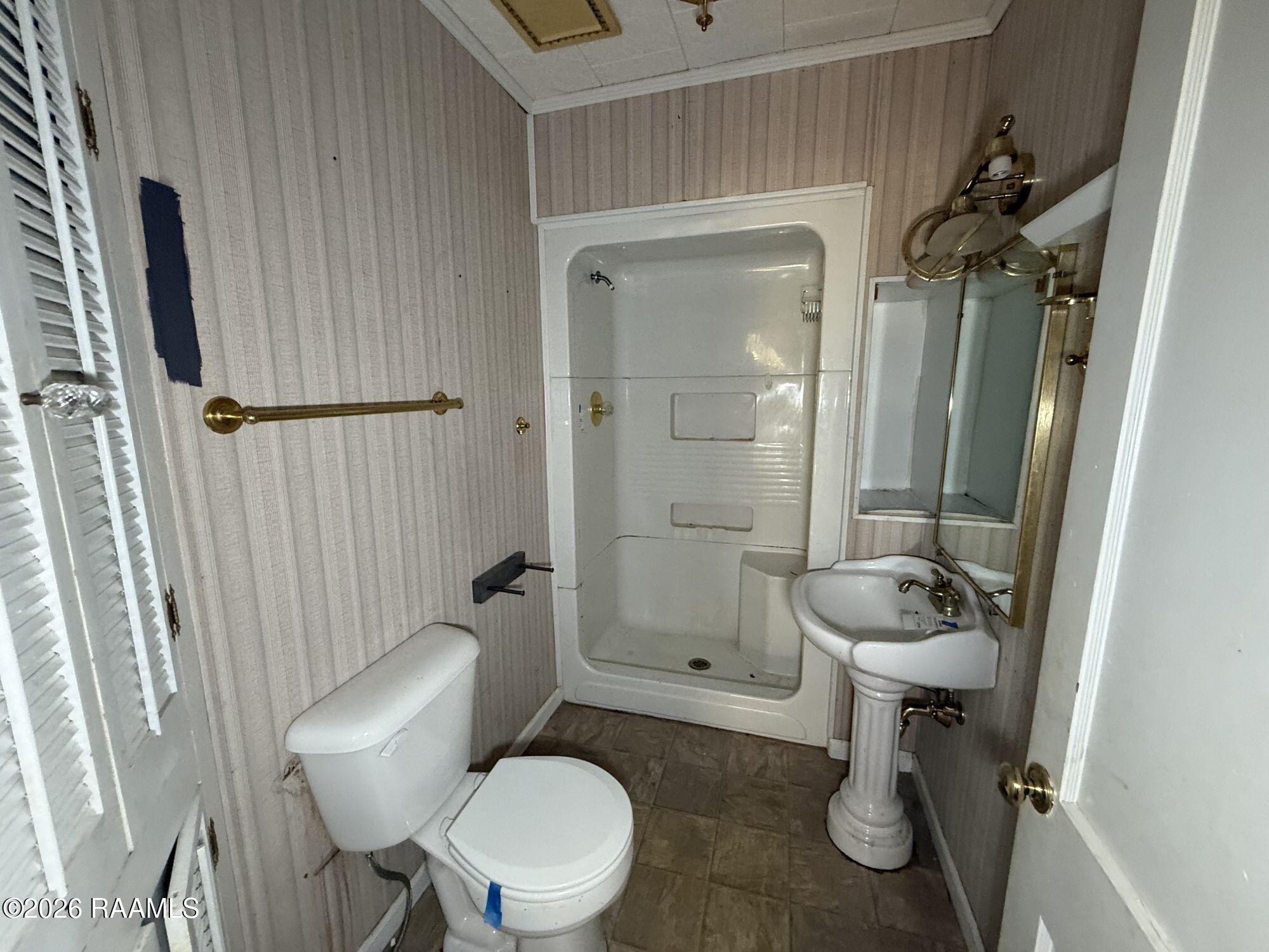 222 W 15th Street