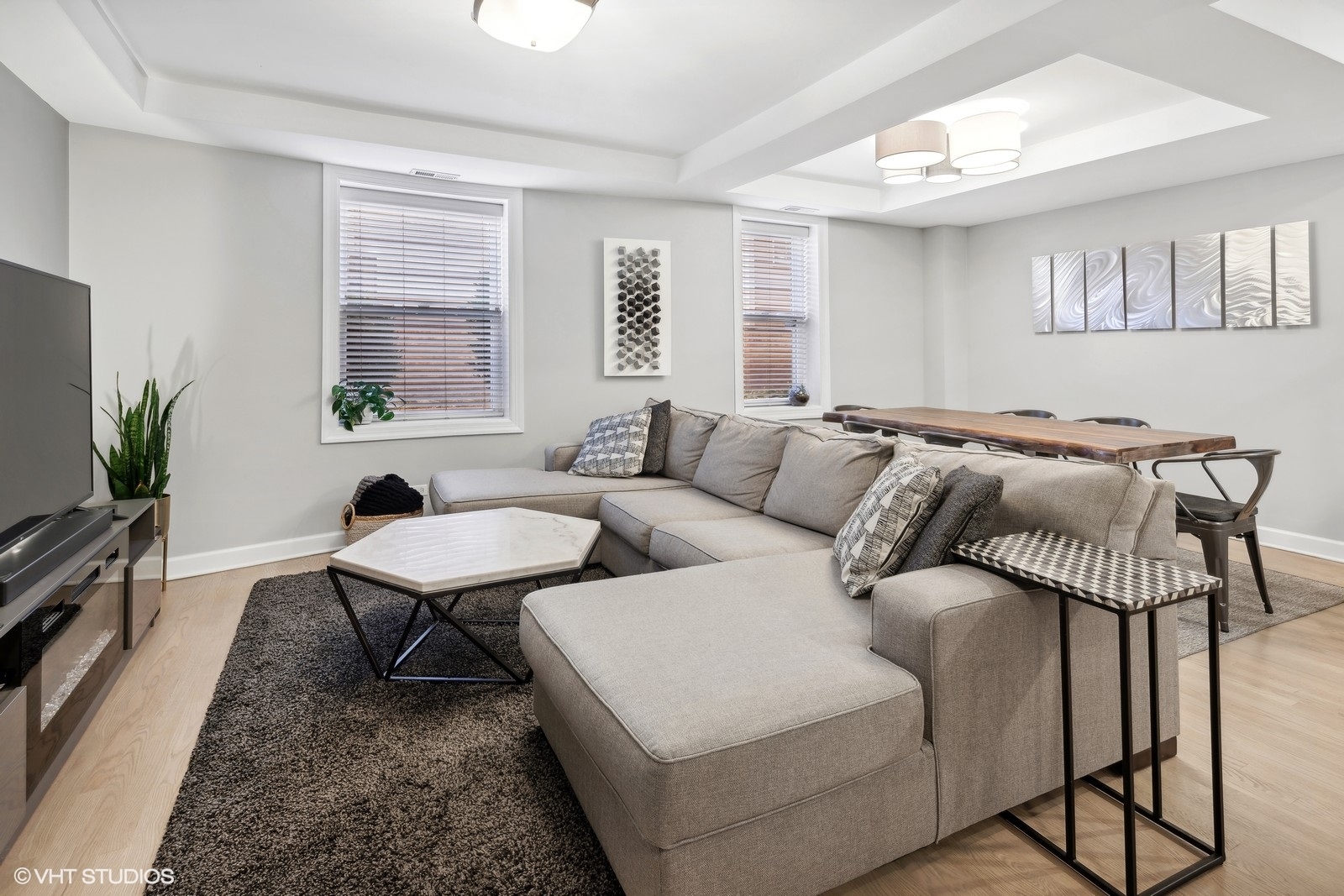 1324 W Hood Avenue Unit 1B