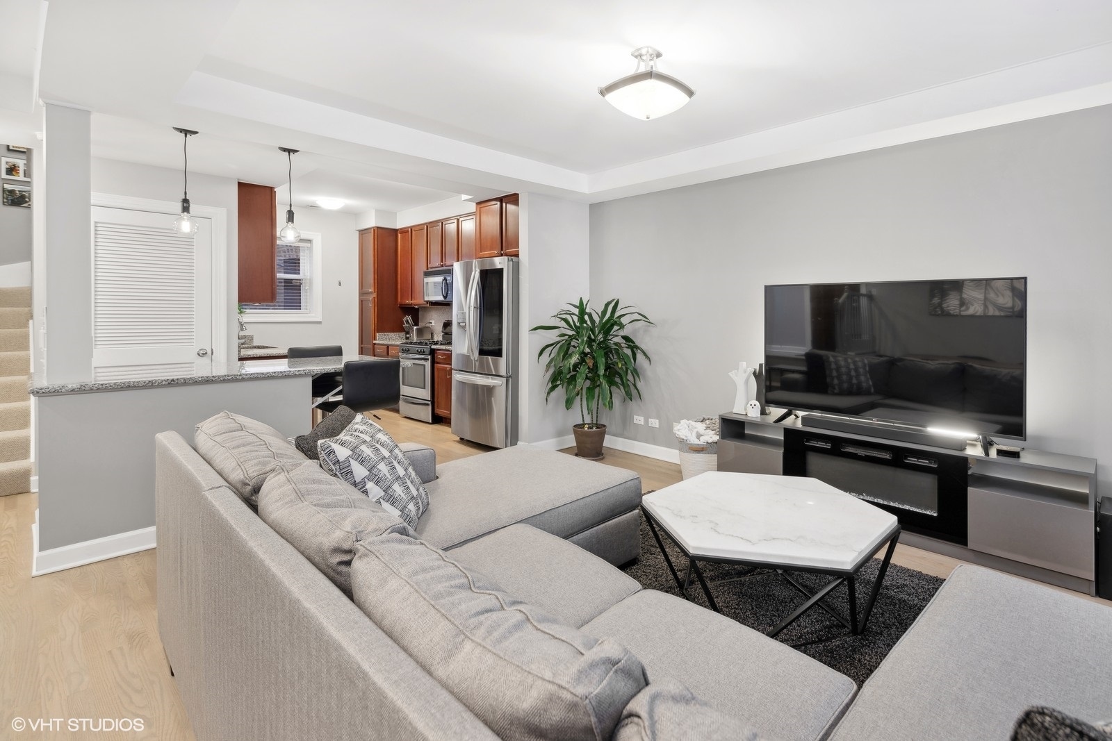 1324 W Hood Avenue Unit 1B