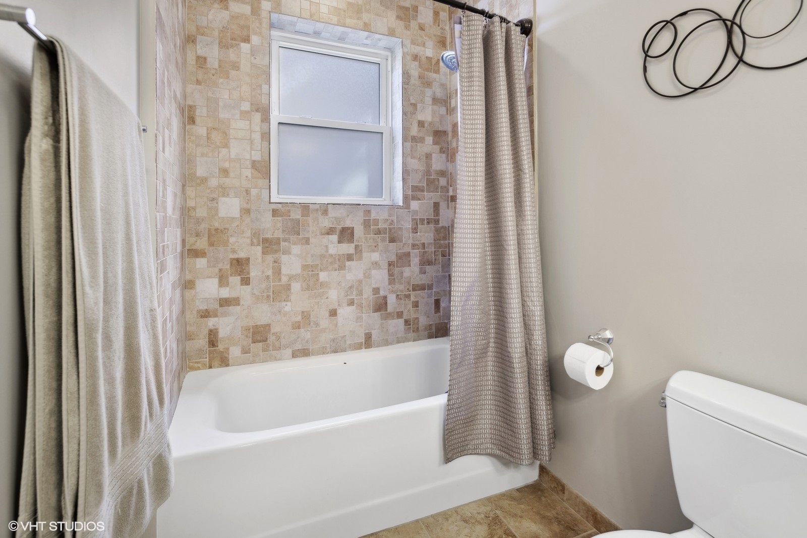 1324 W Hood Avenue Unit 1B