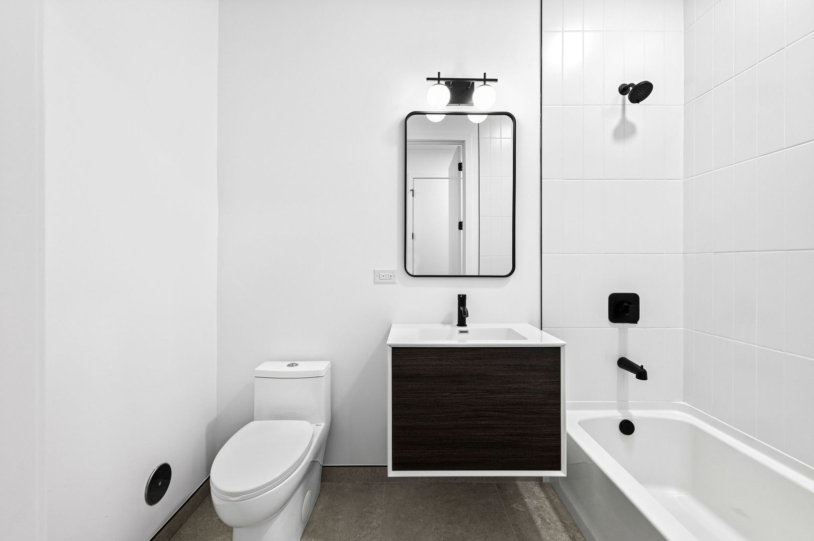 2354 W Farragut Avenue Unit: 206