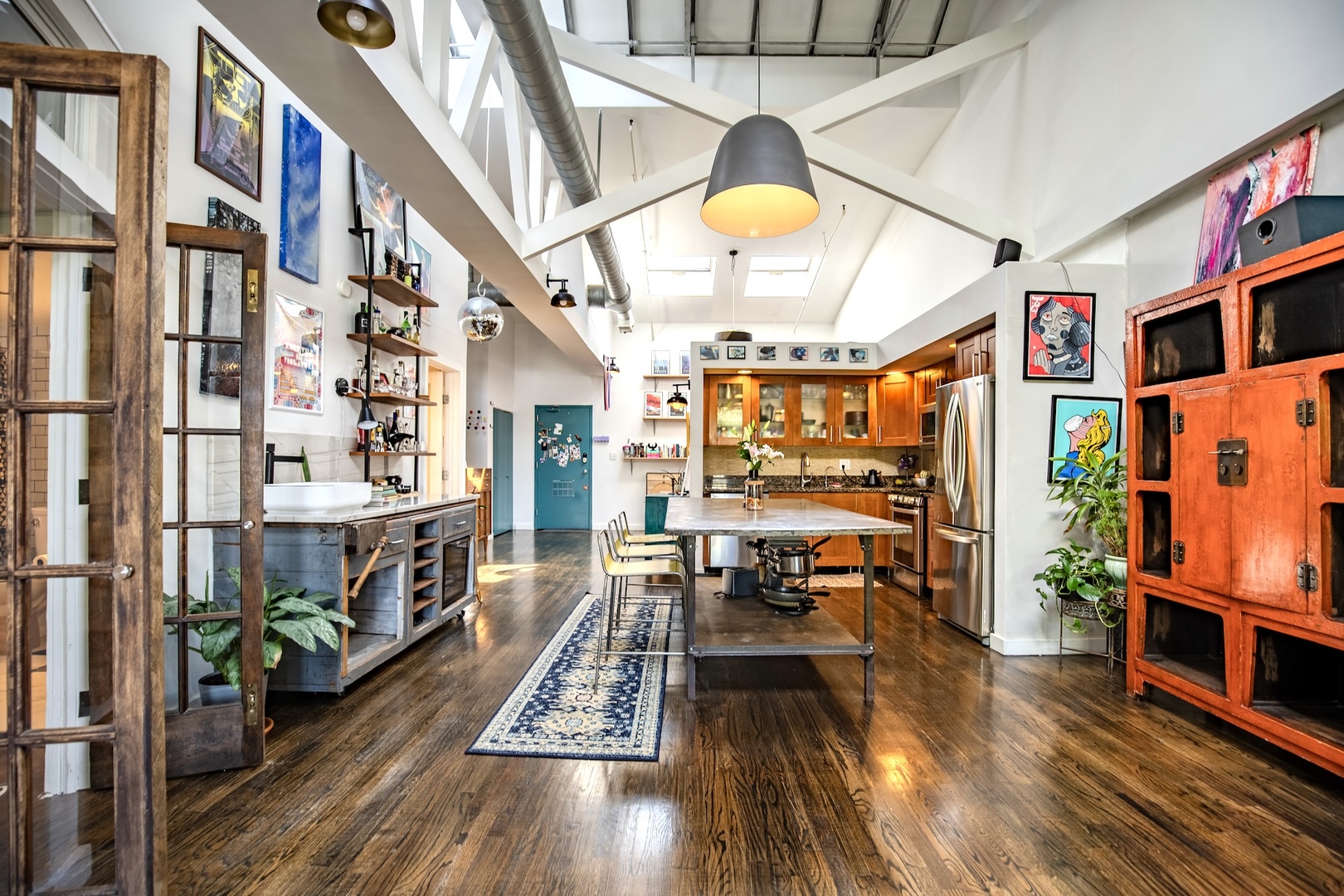 5823 N Ravenswood Avenue Unit: 205