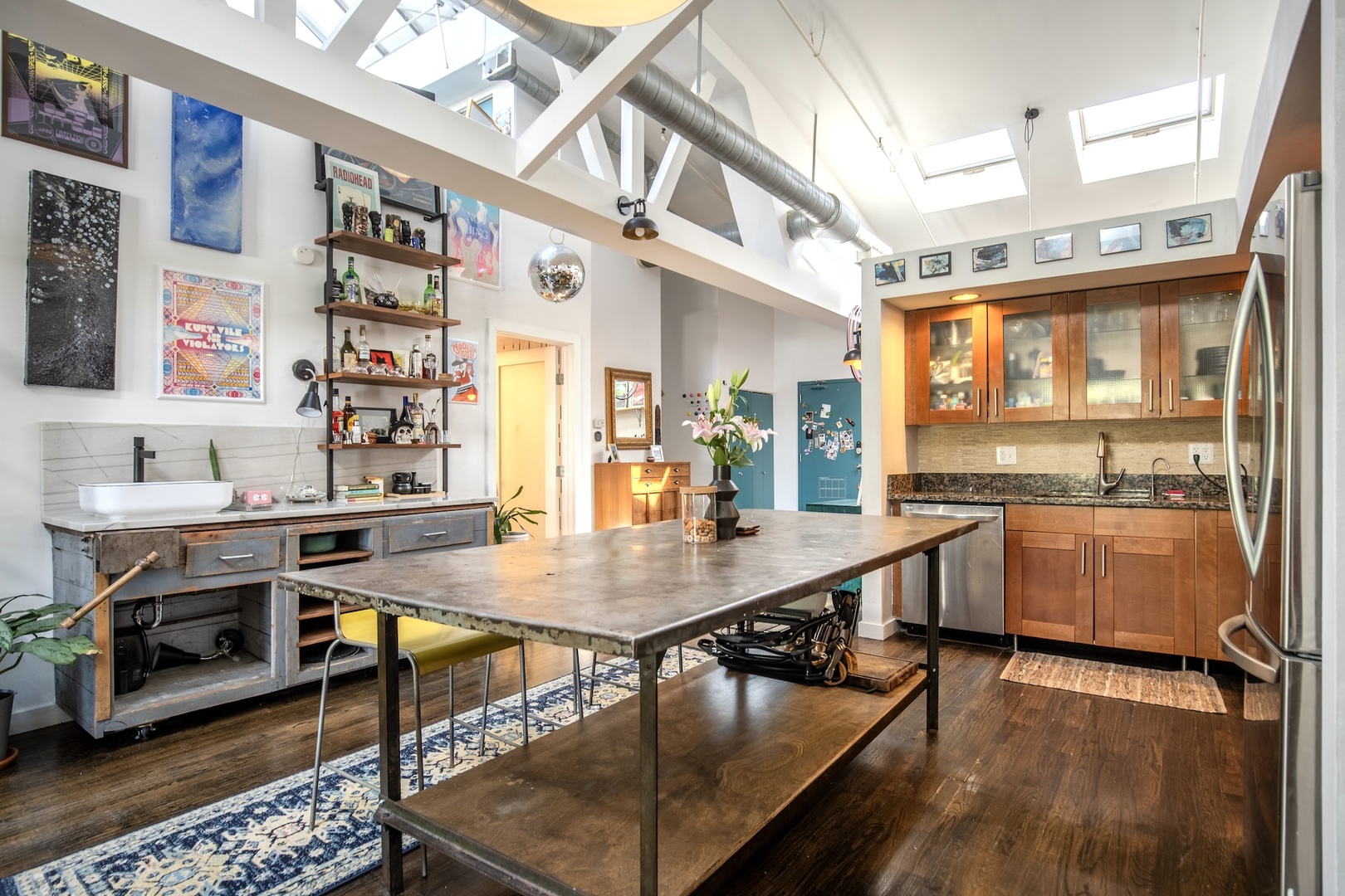 5823 N Ravenswood Avenue Unit: 205