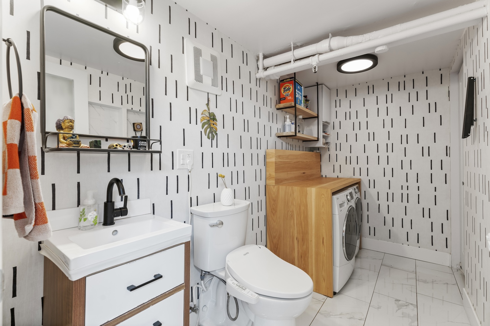 5823 N Ravenswood Avenue Unit: 205