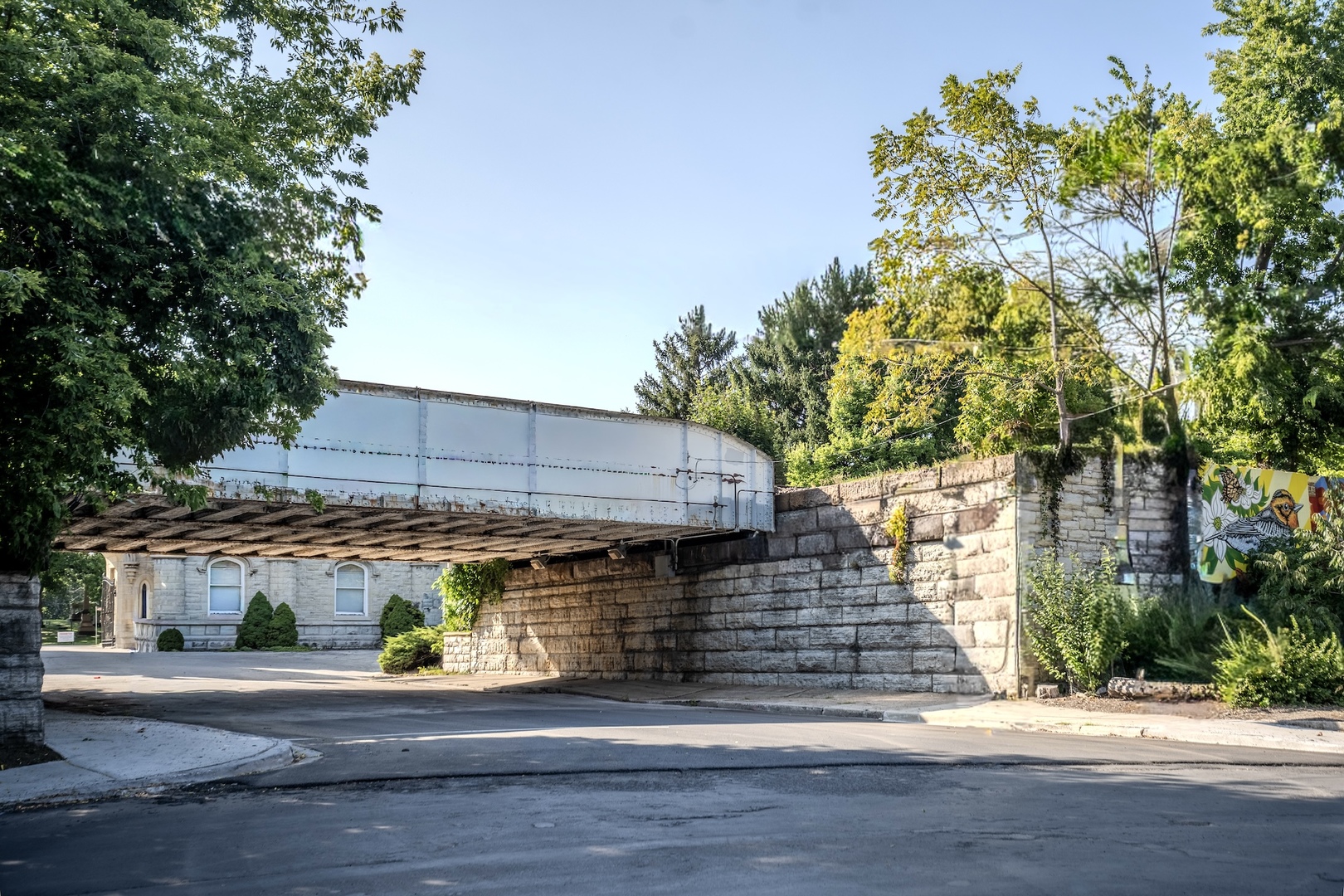 5823 N Ravenswood Avenue Unit: 205