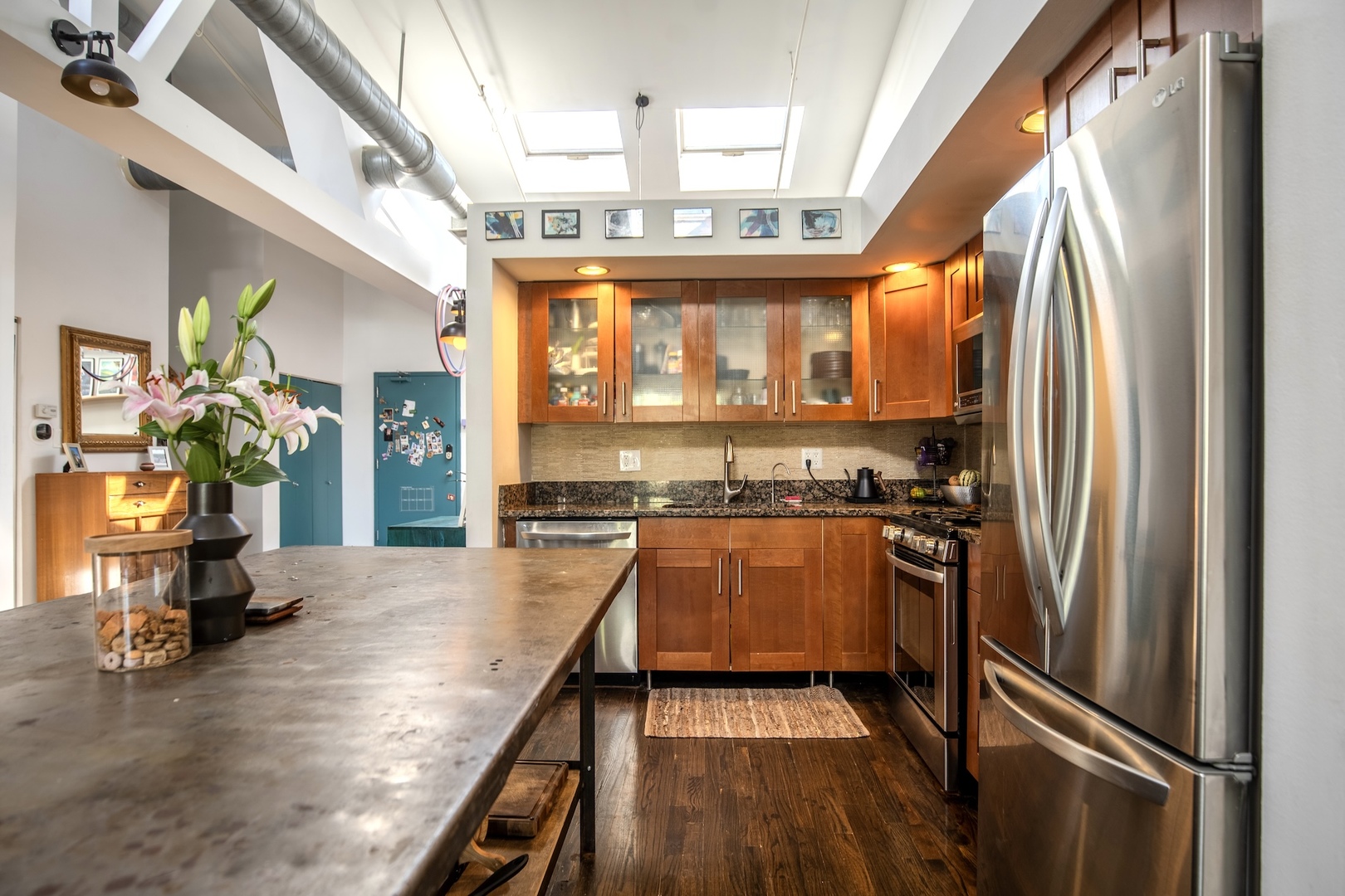 5823 N Ravenswood Avenue Unit: 205