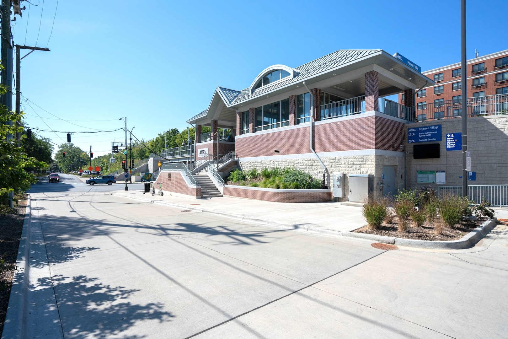 5823 N Ravenswood Avenue Unit: 205