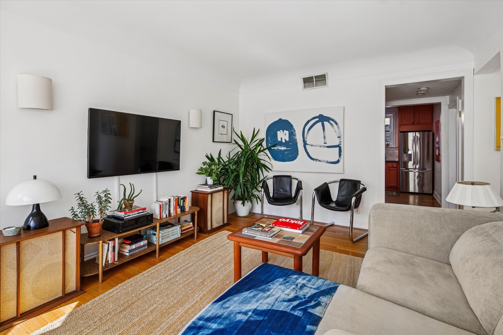 3039 N Troy Street Unit: 2E