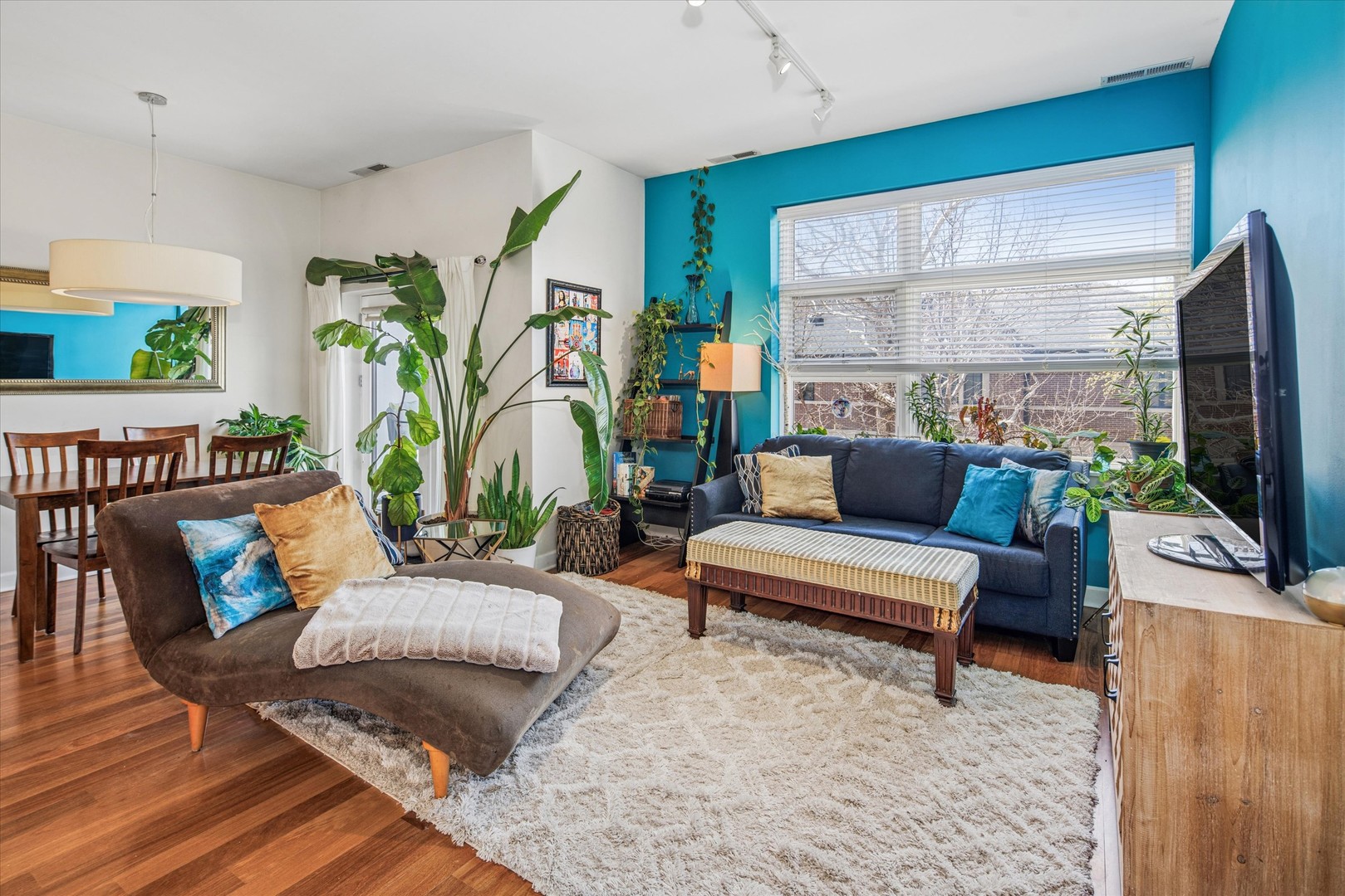 3741 N Wolcott Avenue Unit: 6