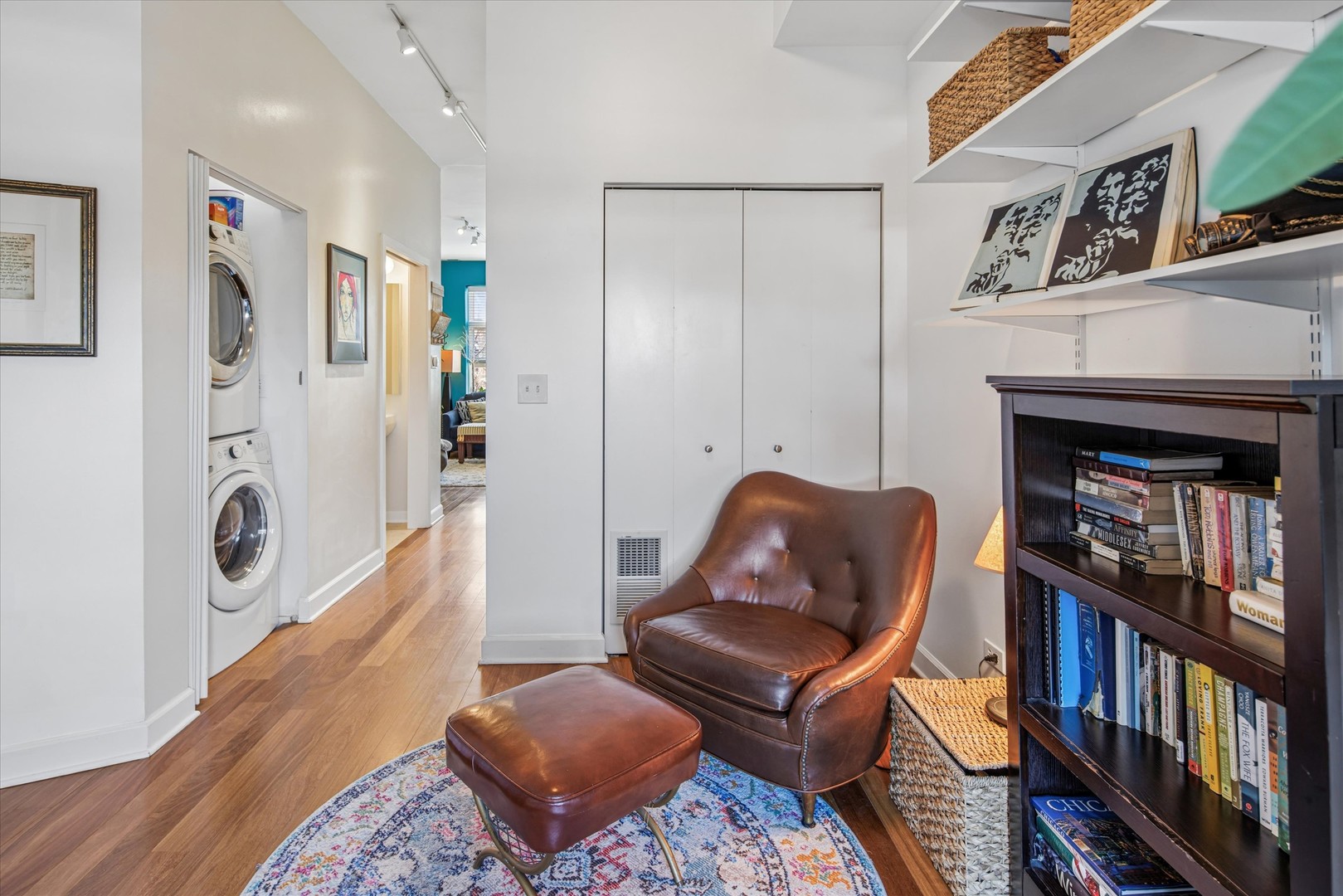 3741 N Wolcott Avenue Unit: 6