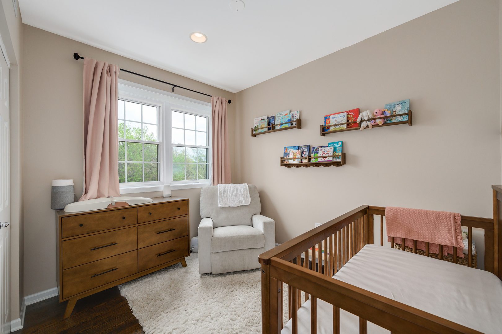 1446 N North Park Avenue Unit: 4R