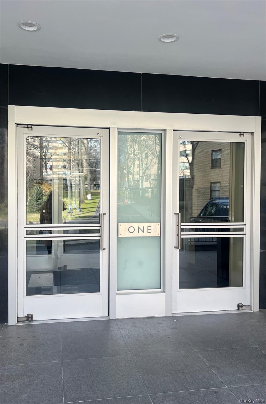 1 Fordham Hill Oval Unit: 12F