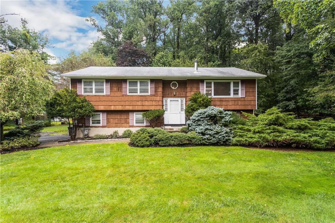 25 Skylark Drive