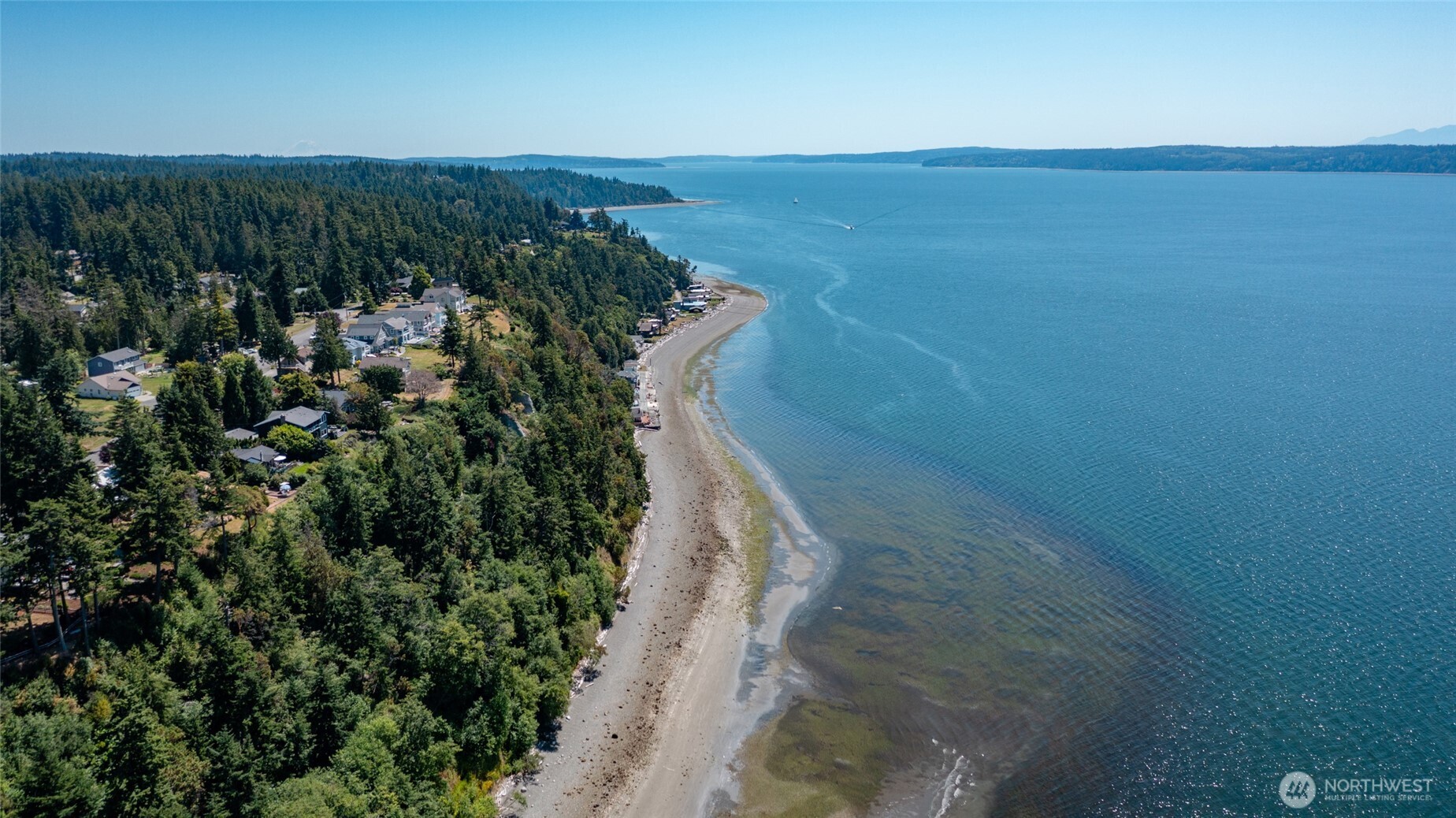 10 Edgewater Drive