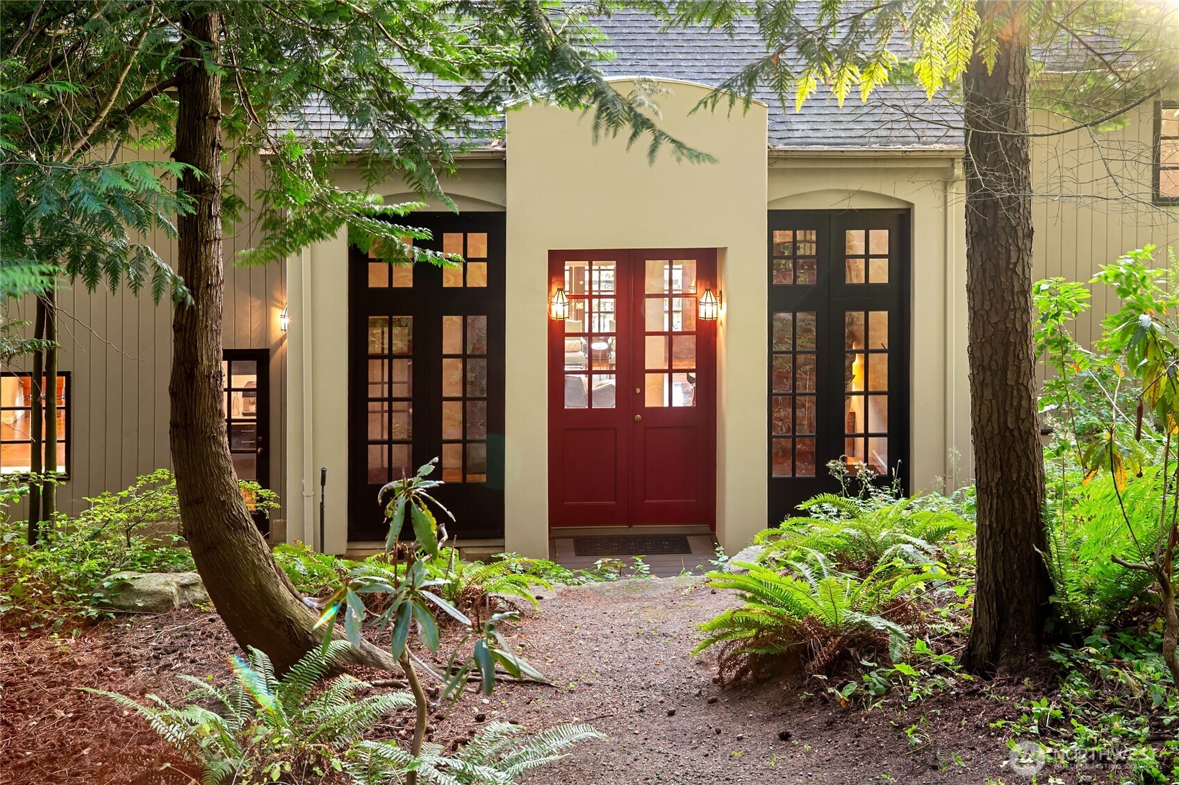 16818 Marine Drive