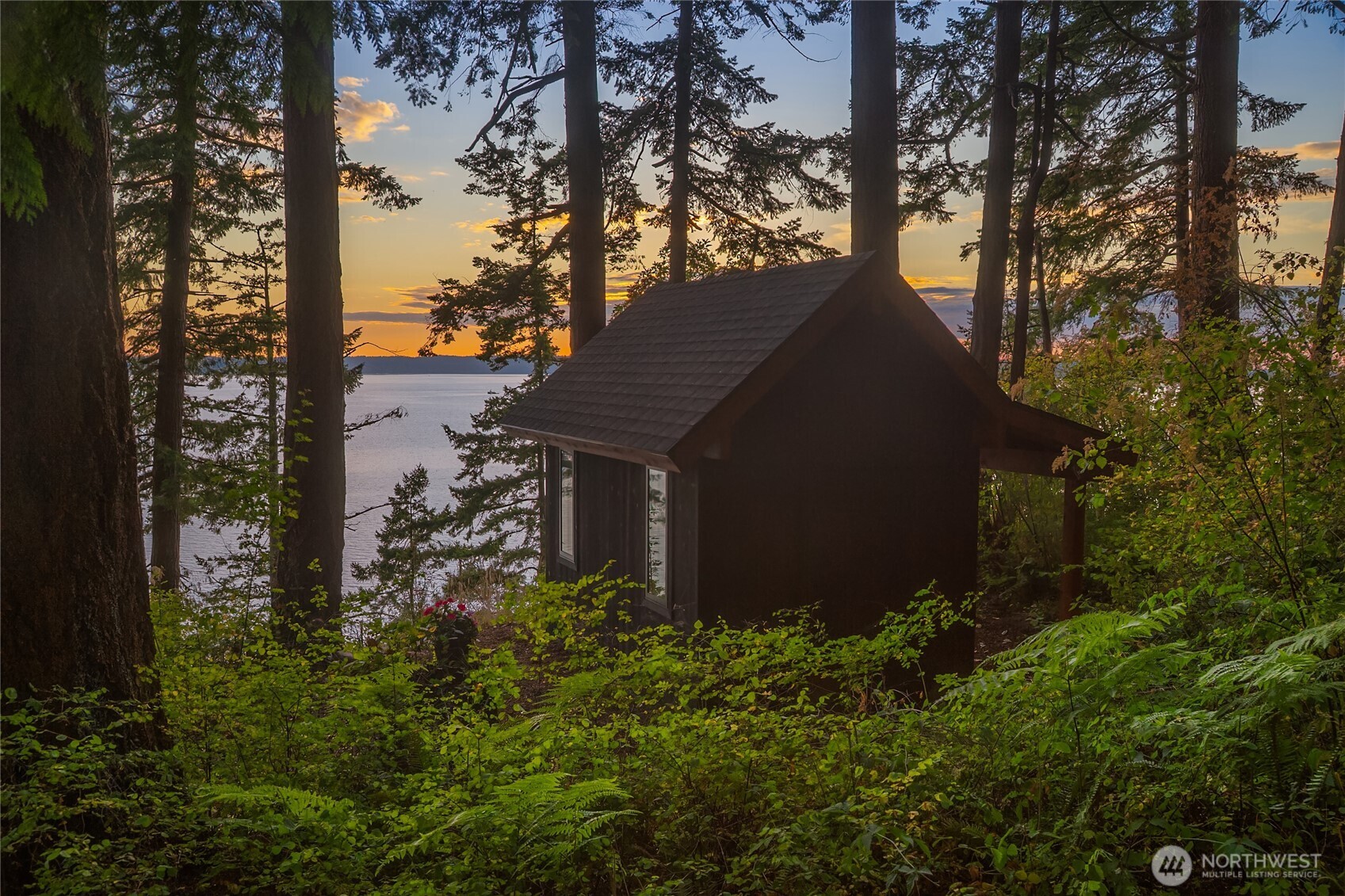 16818 Marine Drive