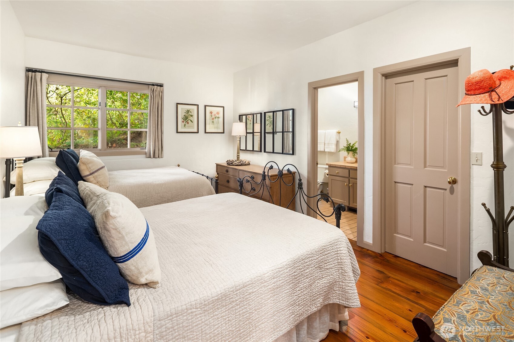 16818 Marine Drive