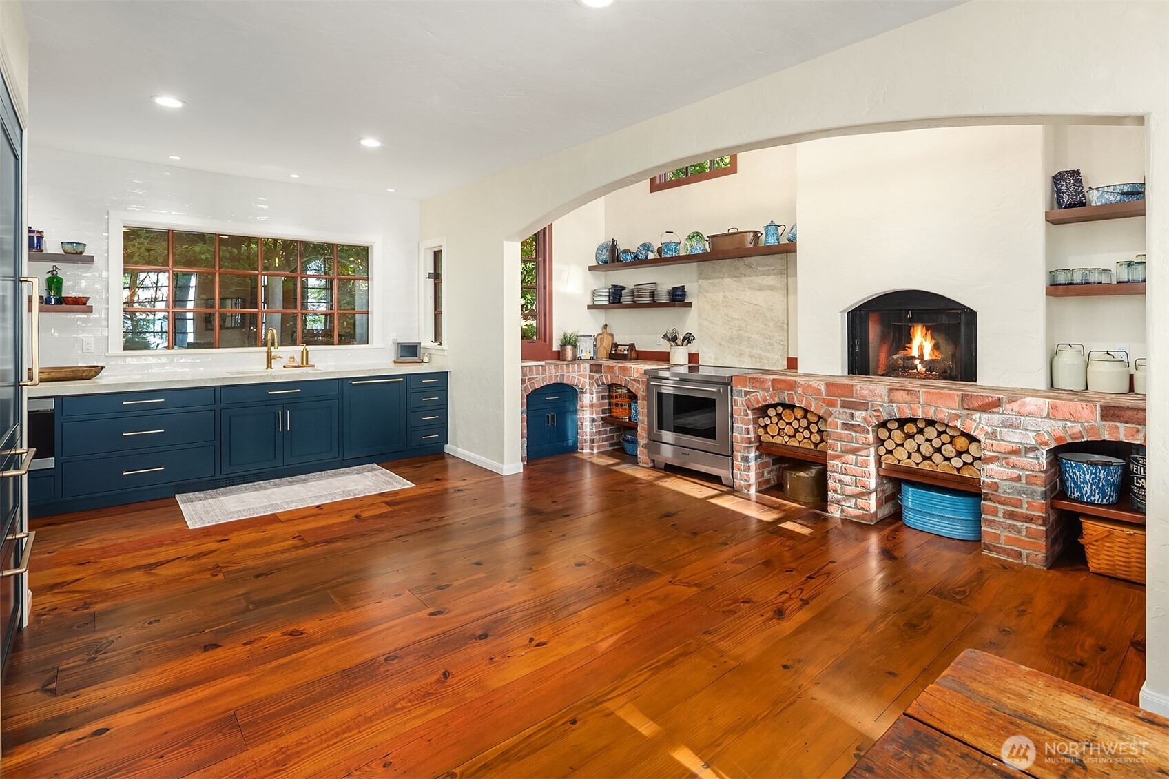 16818 Marine Drive