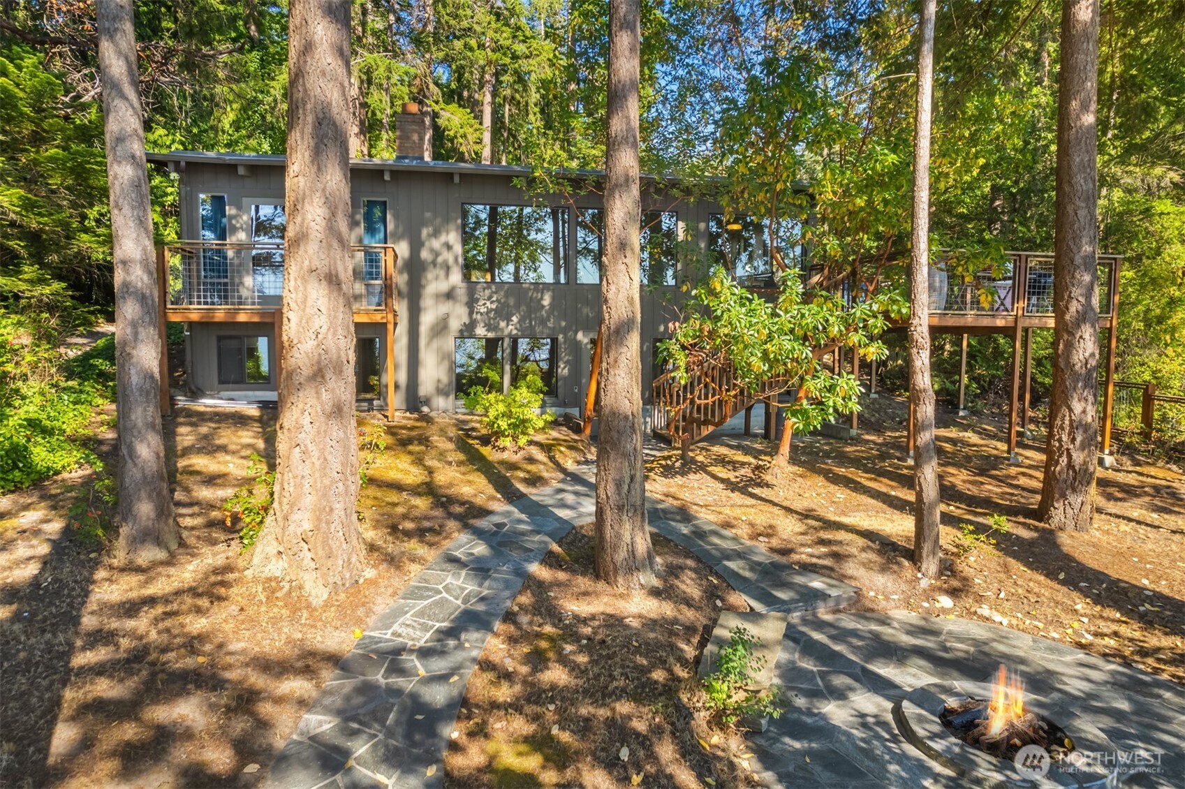 1428 Hansen Street