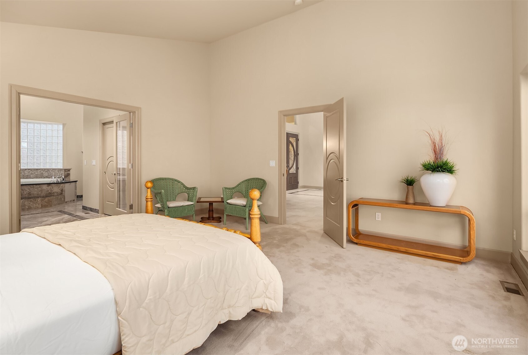 1639 S Country Club Drive