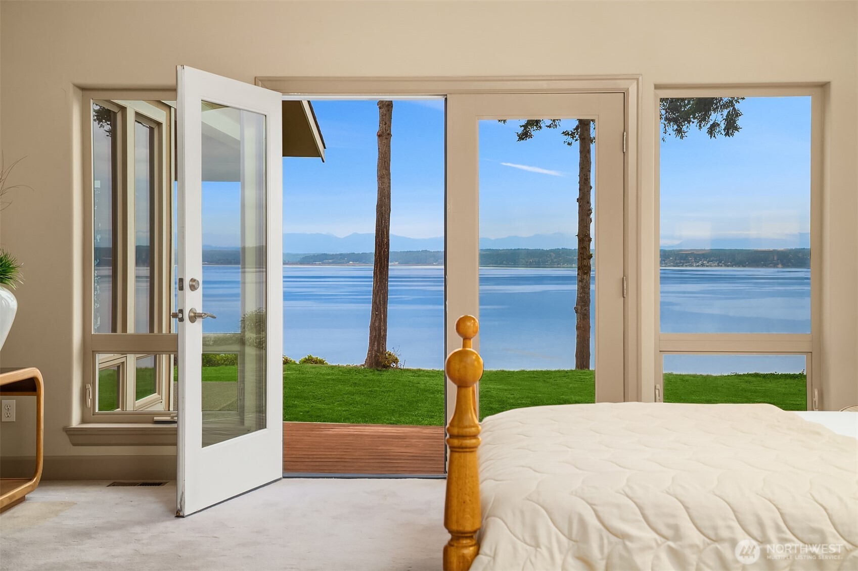 1639 S Country Club Drive