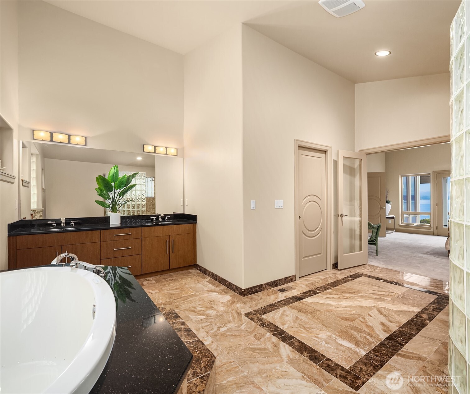 1639 S Country Club Drive