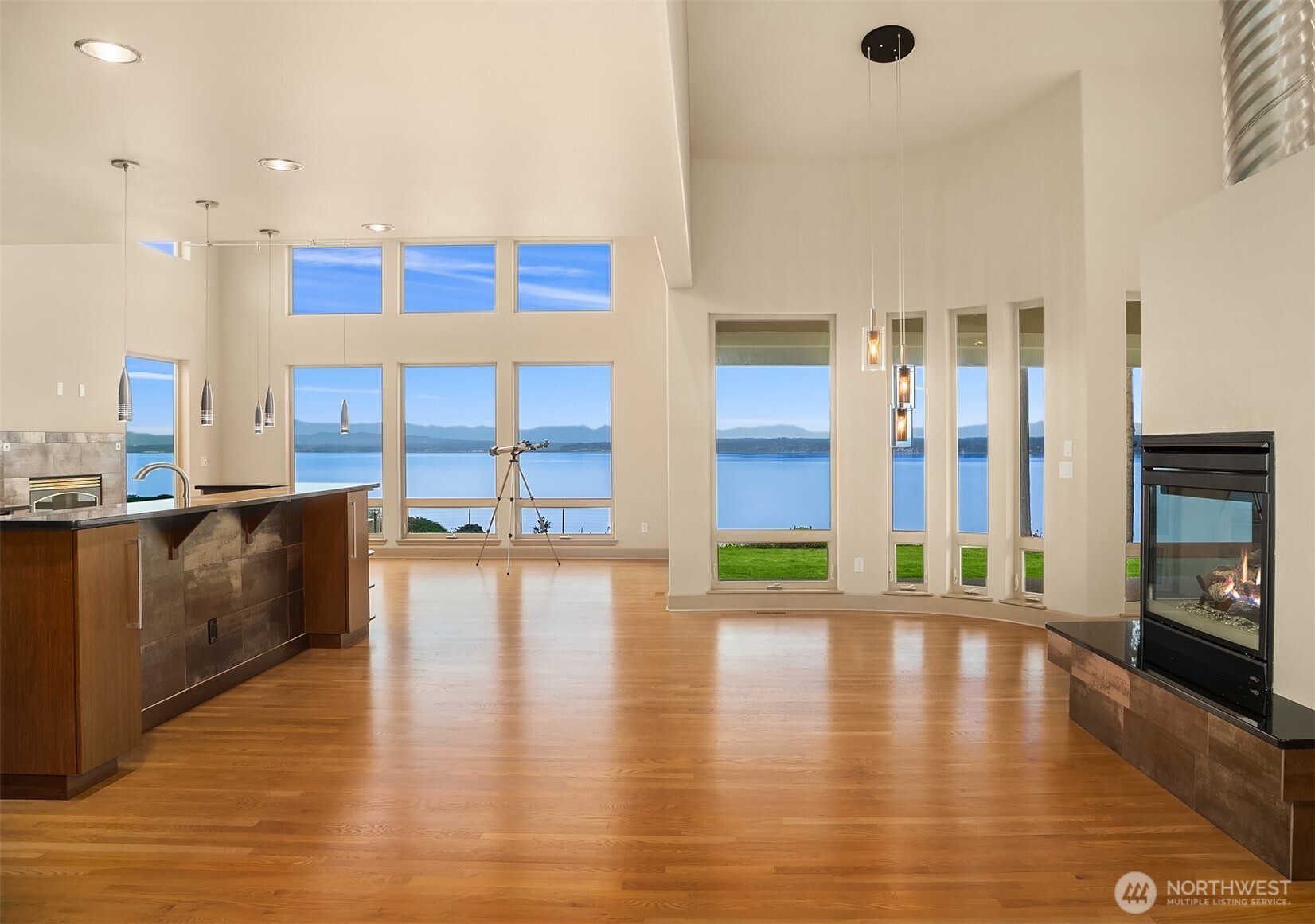 1639 S Country Club Drive