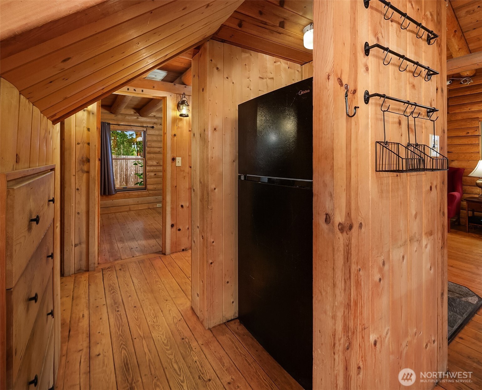 4 E Mountain View Road