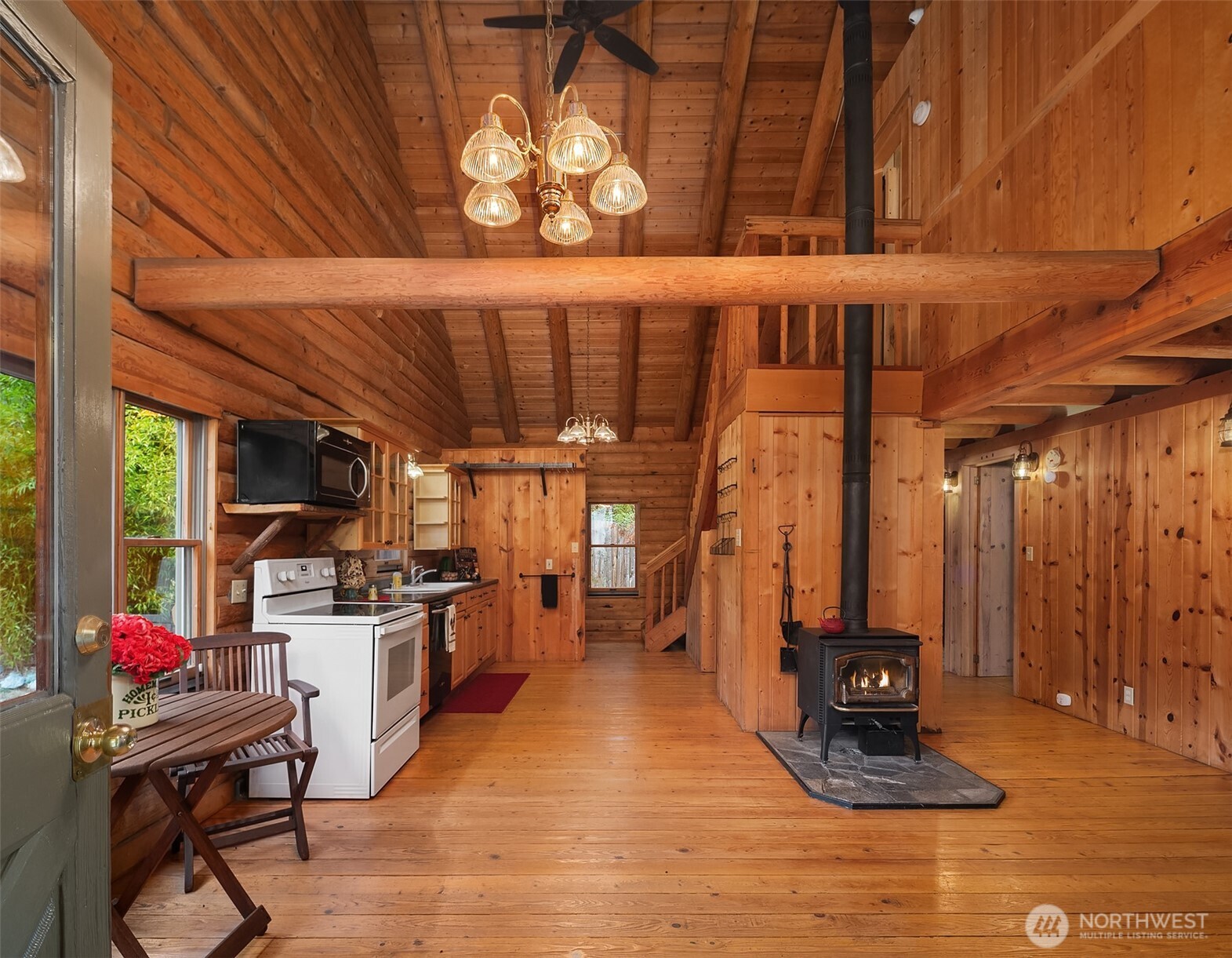 4 E Mountain View Road