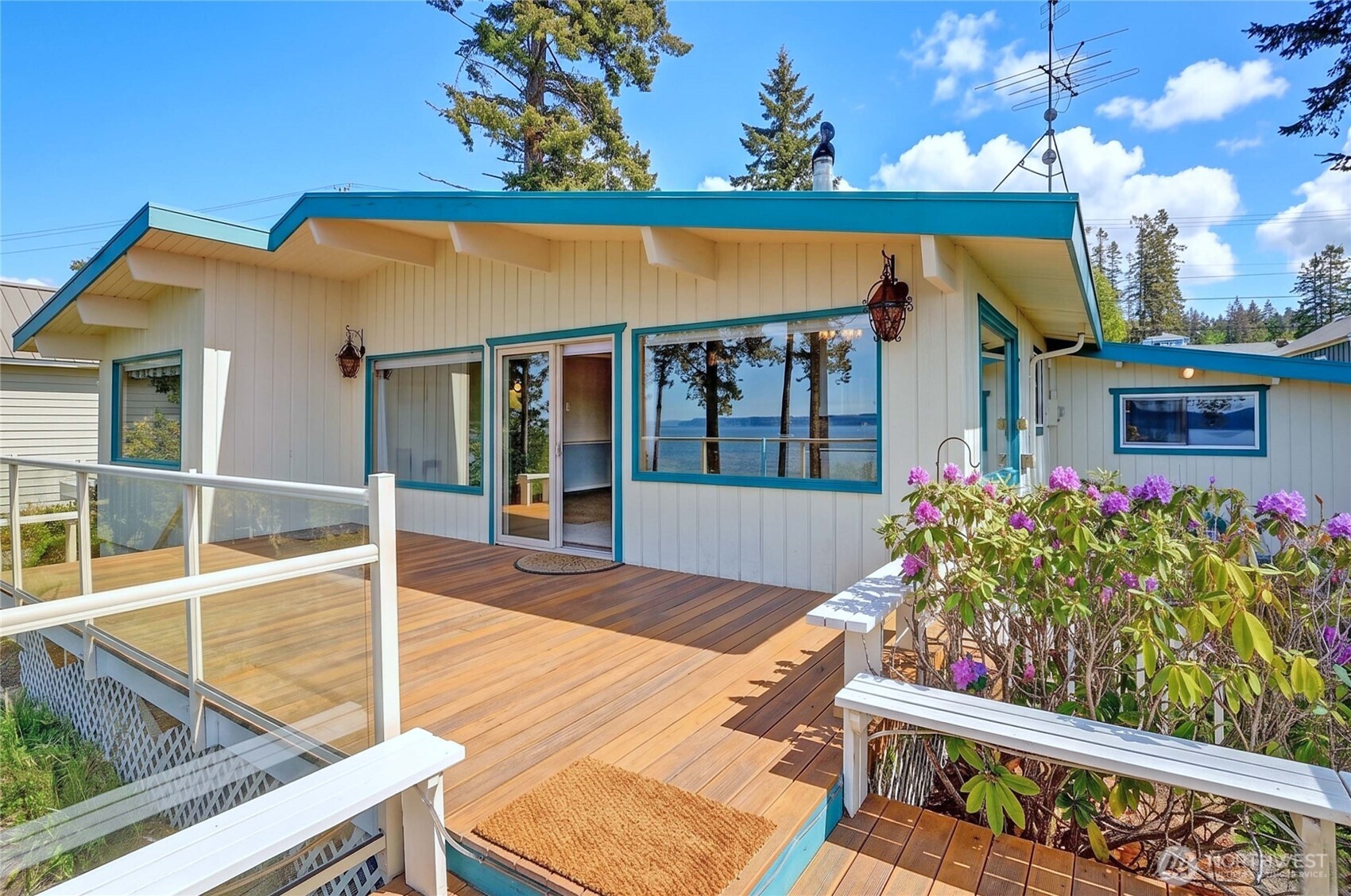 1246 SW Camano Drive