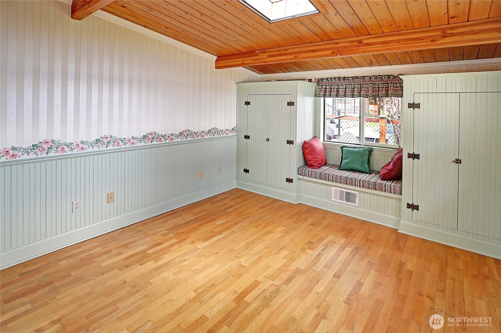1246 SW Camano Drive