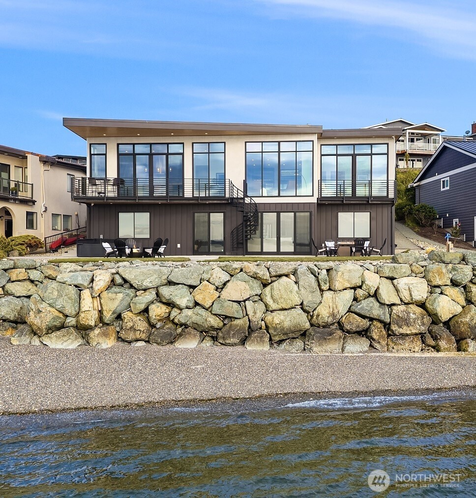 1104 Bayshore Drive