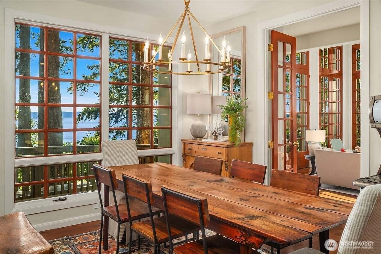 16818 Marine Drive