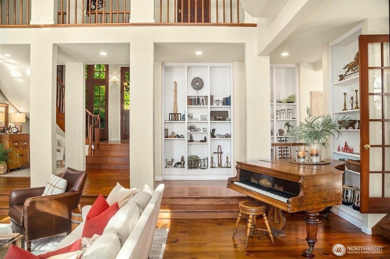 16818 Marine Drive